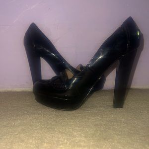 Guess High Heels